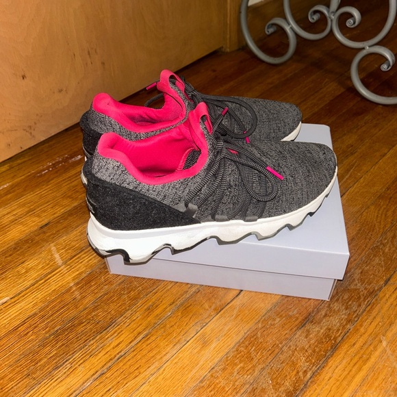 SOREL Grey Womens Sneakers Size 10 - Picture 8 of 11